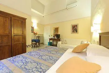Hotel Residenza Th Battistero Florenz 2*,